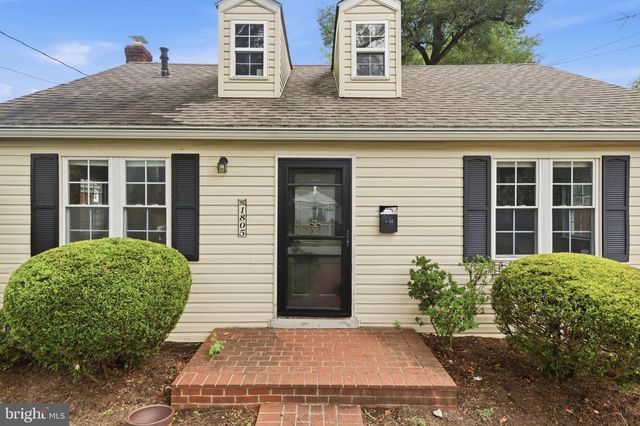 1805 S NELSON ST, Arlington, VA 22204