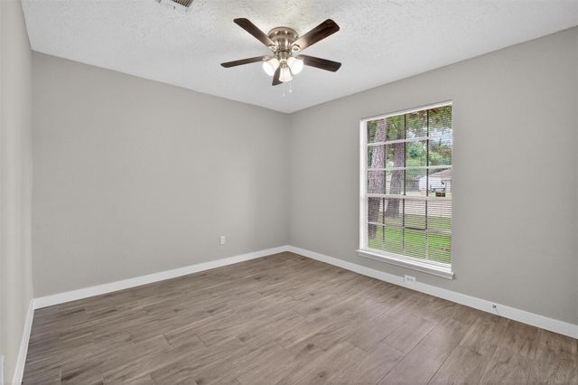 9510 Landry Boulevard, Spring, TX 77379