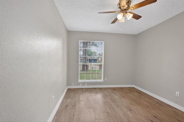 9510 Landry Boulevard, Spring, TX 77379