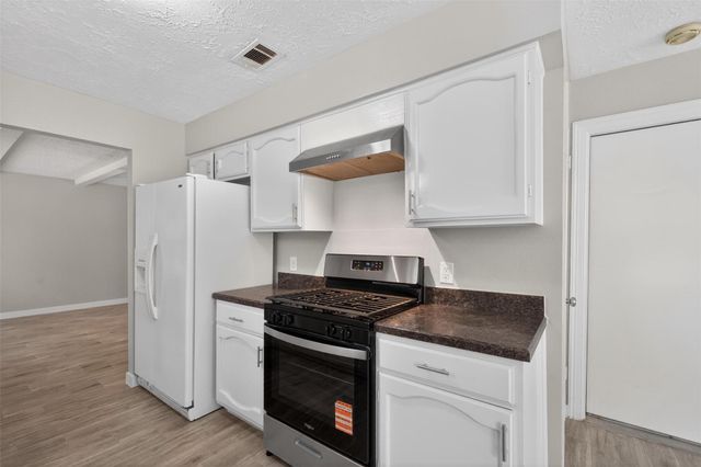 9510 Landry Boulevard, Spring, TX 77379