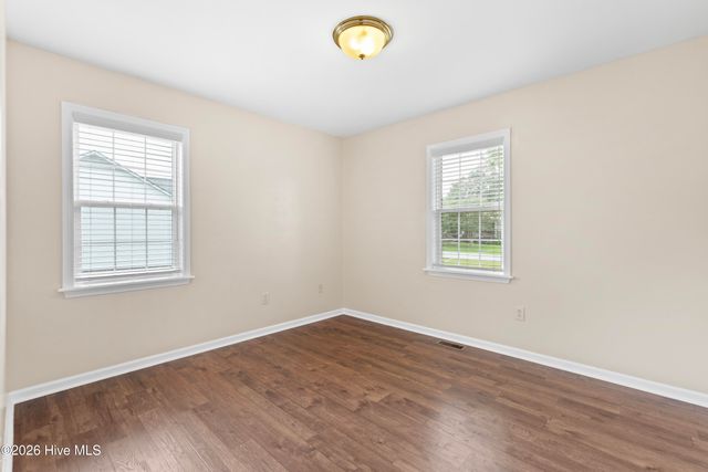 400 Kant Place, Jacksonville, NC 28540