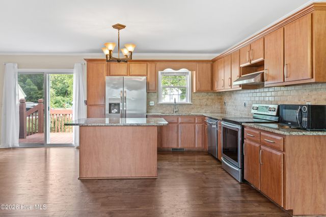 400 Kant Place, Jacksonville, NC 28540