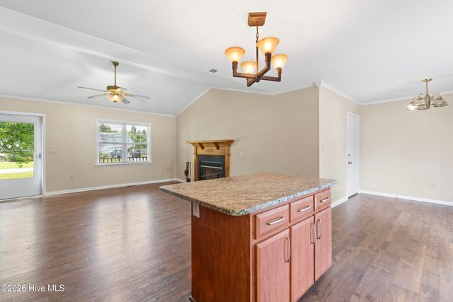 400 Kant Place, Jacksonville, NC 28540