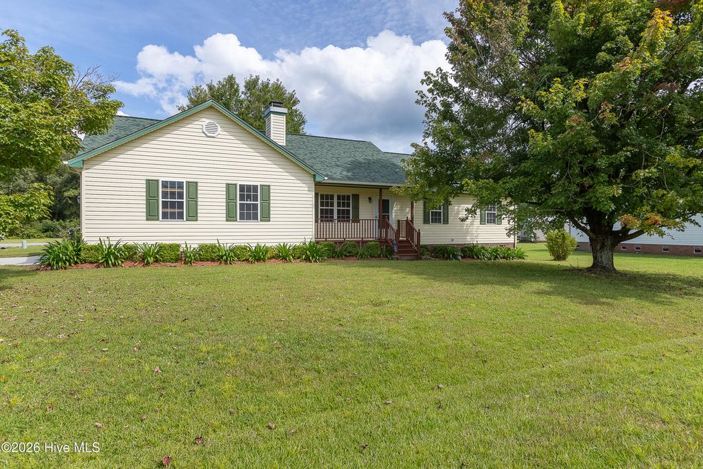 400 Kant Place, Jacksonville, NC 28540