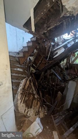 2819 W SOMERSET ST, Philadelphia, PA 19132