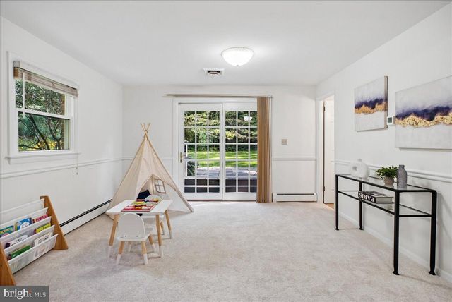 3403 VALEWOOD DR, Oakton, VA 22124