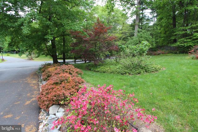 3403 VALEWOOD DR, Oakton, VA 22124
