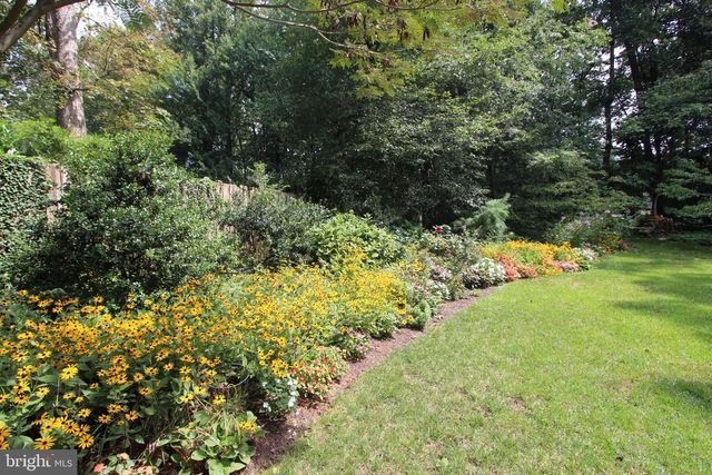 3403 VALEWOOD DR, Oakton, VA 22124