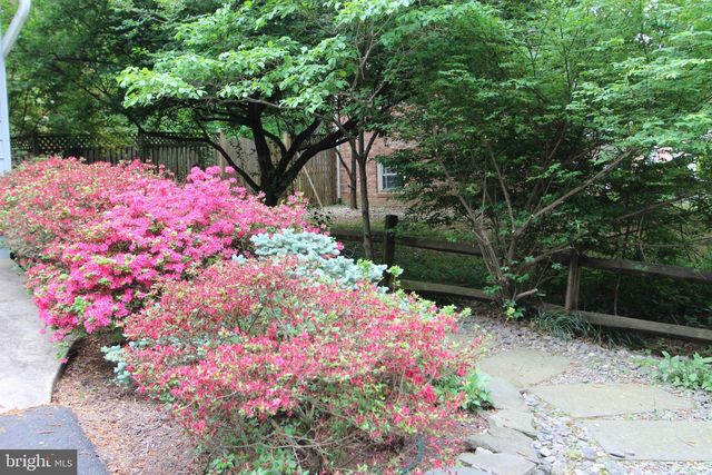 3403 VALEWOOD DR, Oakton, VA 22124