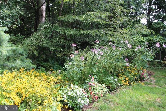 3403 VALEWOOD DR, Oakton, VA 22124