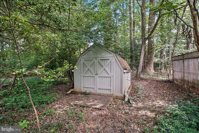 3403 VALEWOOD DR, Oakton, VA 22124