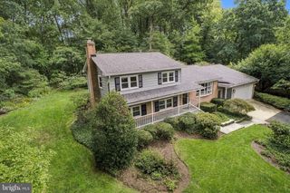 3403 VALEWOOD DR, Oakton, VA 22124