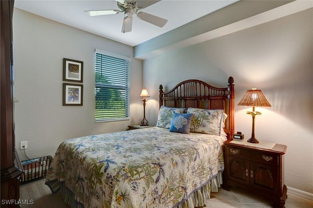 2351 Montserrat LN 101, Naples, FL 34120