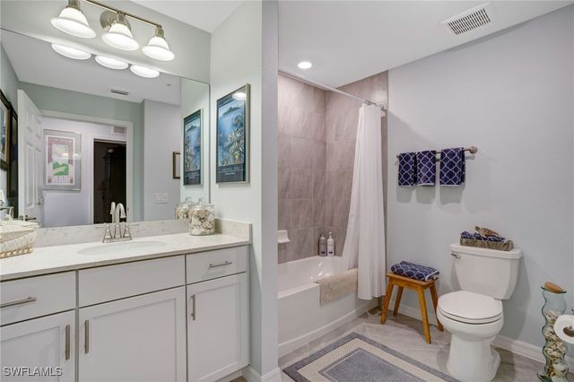 2351 Montserrat LN 101, Naples, FL 34120