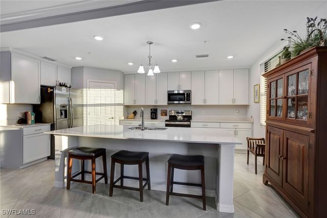 2351 Montserrat LN 101, Naples, FL 34120