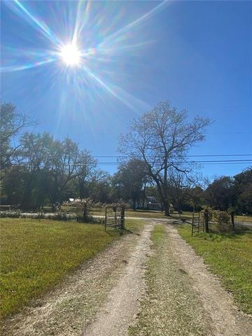 320 Old Perry Road, Marshallville, GA 31057