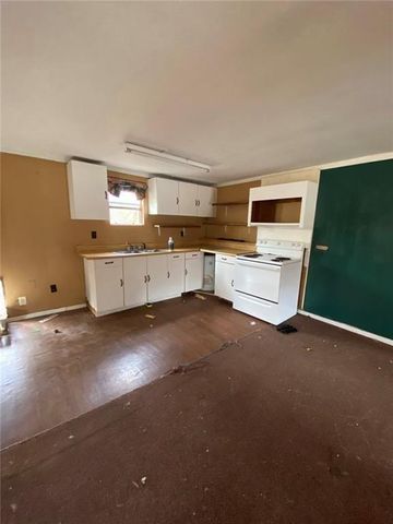 320 Old Perry Road, Marshallville, GA 31057