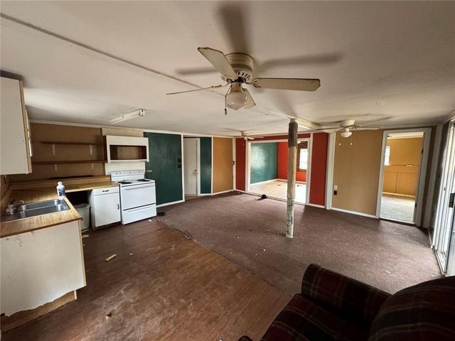 320 Old Perry Road, Marshallville, GA 31057