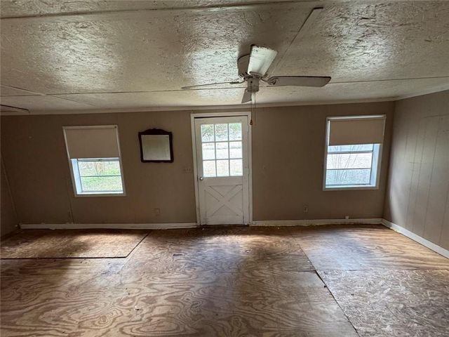 320 Old Perry Road, Marshallville, GA 31057