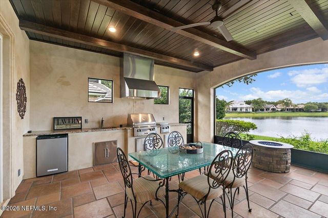 5226 COMMISSIONERS Drive, Jacksonville, FL 32224