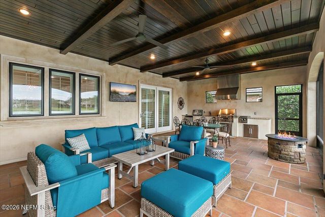 5226 COMMISSIONERS Drive, Jacksonville, FL 32224