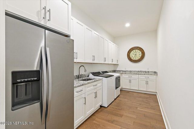 5226 COMMISSIONERS Drive, Jacksonville, FL 32224