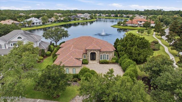5226 COMMISSIONERS Drive, Jacksonville, FL 32224