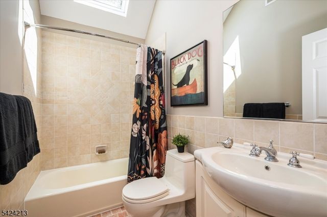 147 Winslow Ter, Glen Rock Boro, NJ 07452