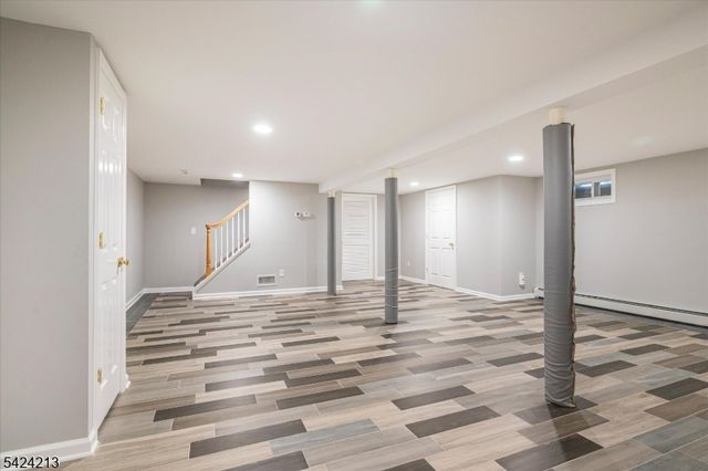 147 Winslow Ter, Glen Rock Boro, NJ 07452