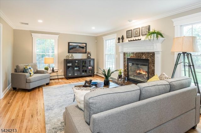 147 Winslow Ter, Glen Rock Boro, NJ 07452