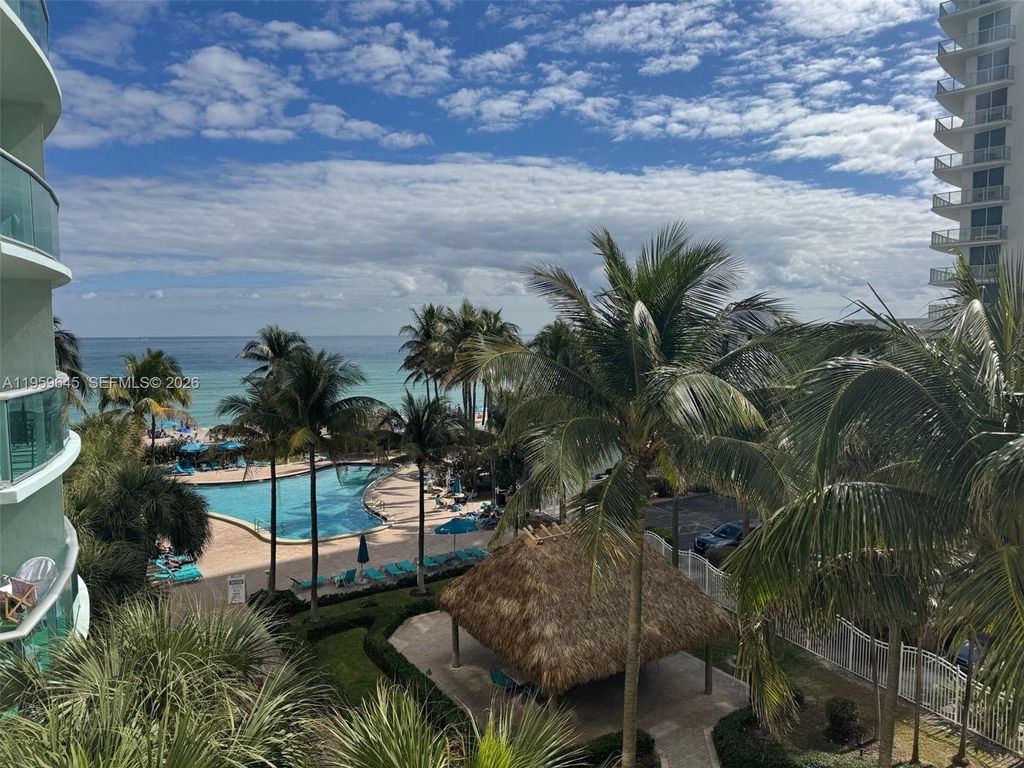 3901 S Ocean Dr 4J, Hollywood, FL 33019