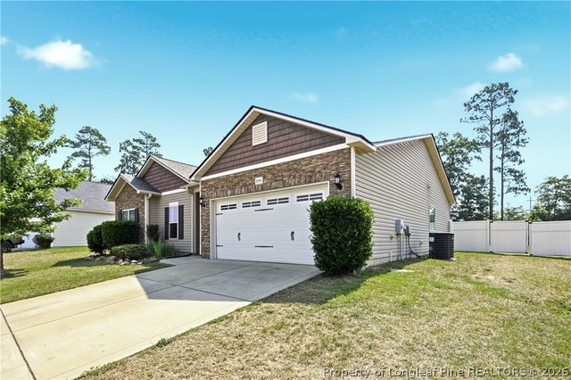 1094 Saint Johns Loop, Raeford, NC 28376