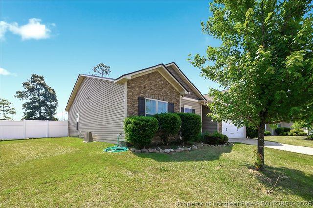 1094 Saint Johns Loop, Raeford, NC 28376