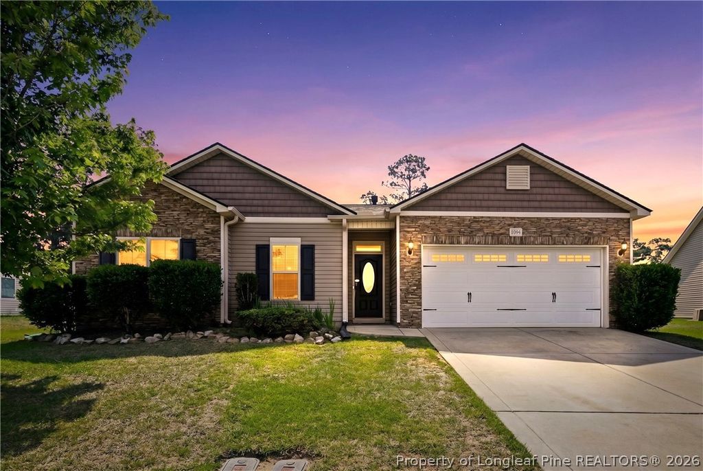 1094 Saint Johns Loop, Raeford, NC 28376