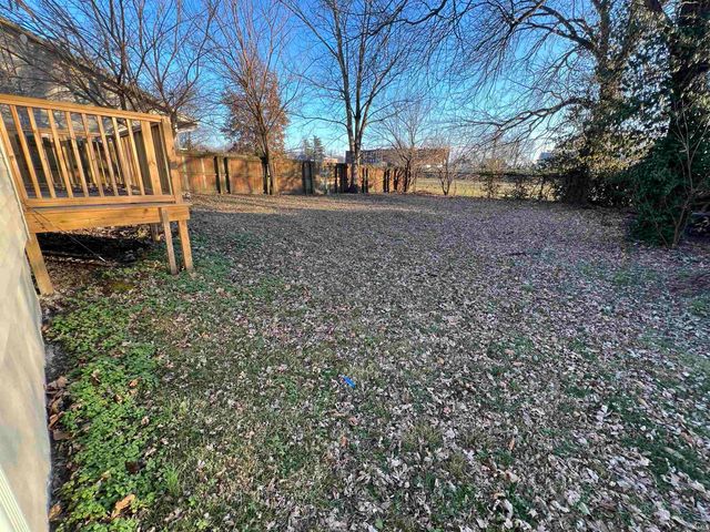 215 E Chestnut Street, Boonville, IN 47601