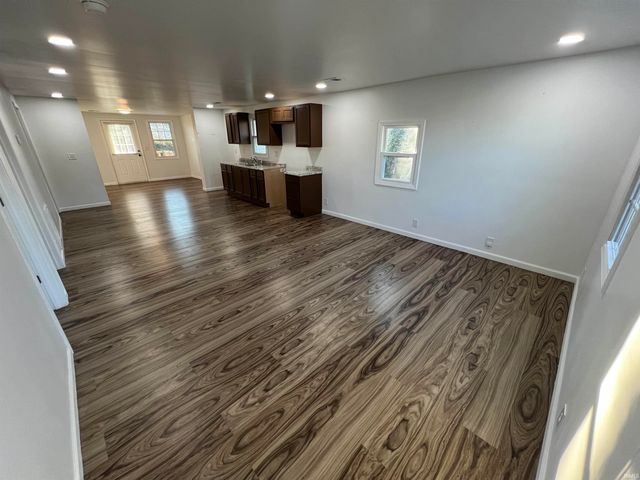 215 E Chestnut Street, Boonville, IN 47601