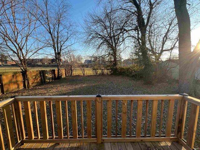 215 E Chestnut Street, Boonville, IN 47601