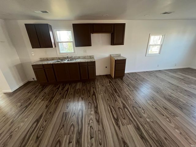 215 E Chestnut Street, Boonville, IN 47601