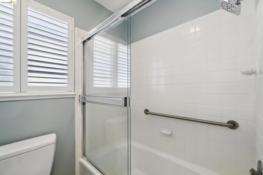 Image 29 of property listing at 410 410 Grizzly Peak Blvd, Berkeley, CA 94708