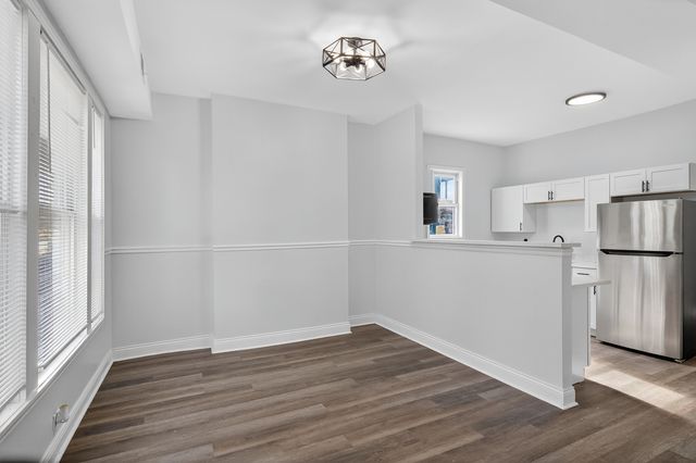 6660 S Michigan Avenue, Chicago, IL 60637