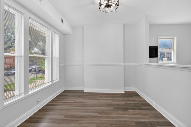 6660 S Michigan Avenue, Chicago, IL 60637