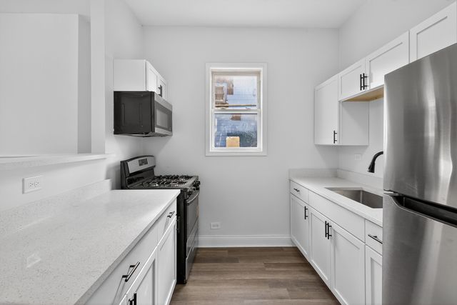 6660 S Michigan Avenue, Chicago, IL 60637