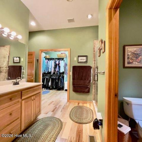 500 Holloway Road, Robbinsville, NC 28771