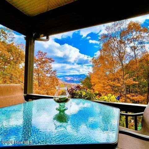 500 Holloway Road, Robbinsville, NC 28771