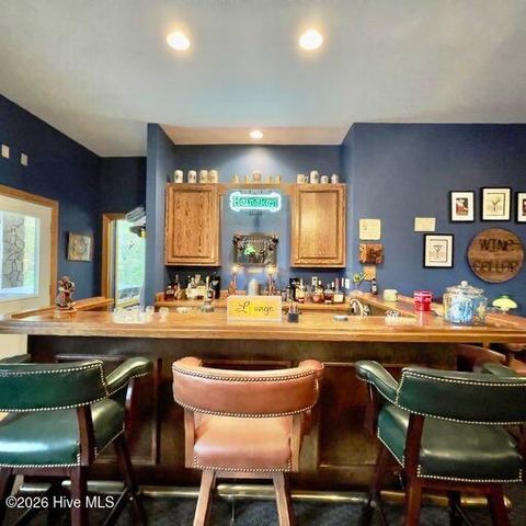 500 Holloway Road, Robbinsville, NC 28771