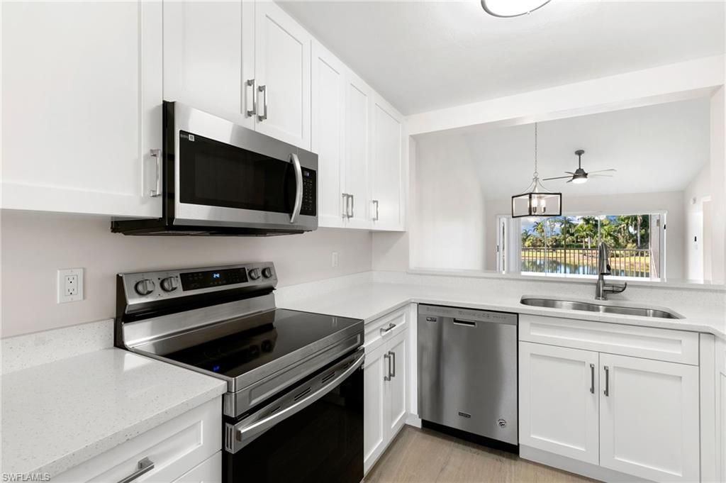 520 Augusta BLVD B204, Naples, FL 34113