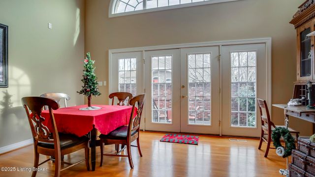 2621 Alia Cir, Louisville, KY 40222