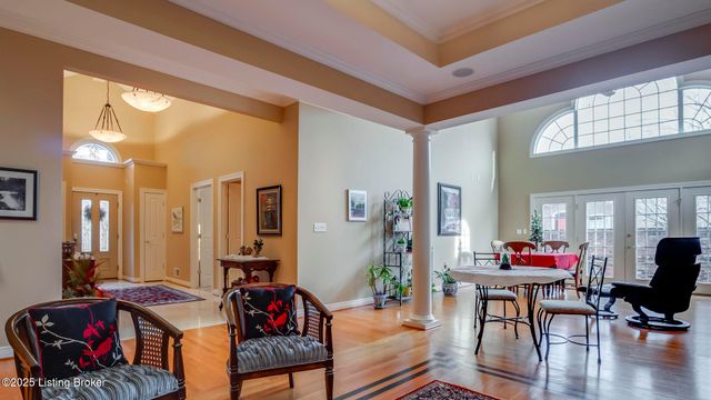 2621 Alia Cir, Louisville, KY 40222