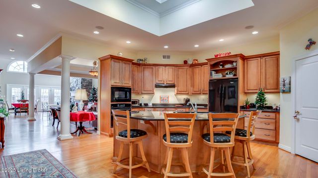 2621 Alia Cir, Louisville, KY 40222