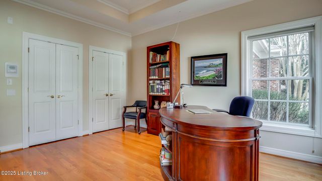 2621 Alia Cir, Louisville, KY 40222